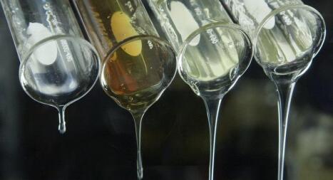 پیگمنت‌ها و افزودنی‌ها: دنیای رنگ و کاربردهای صنعتی