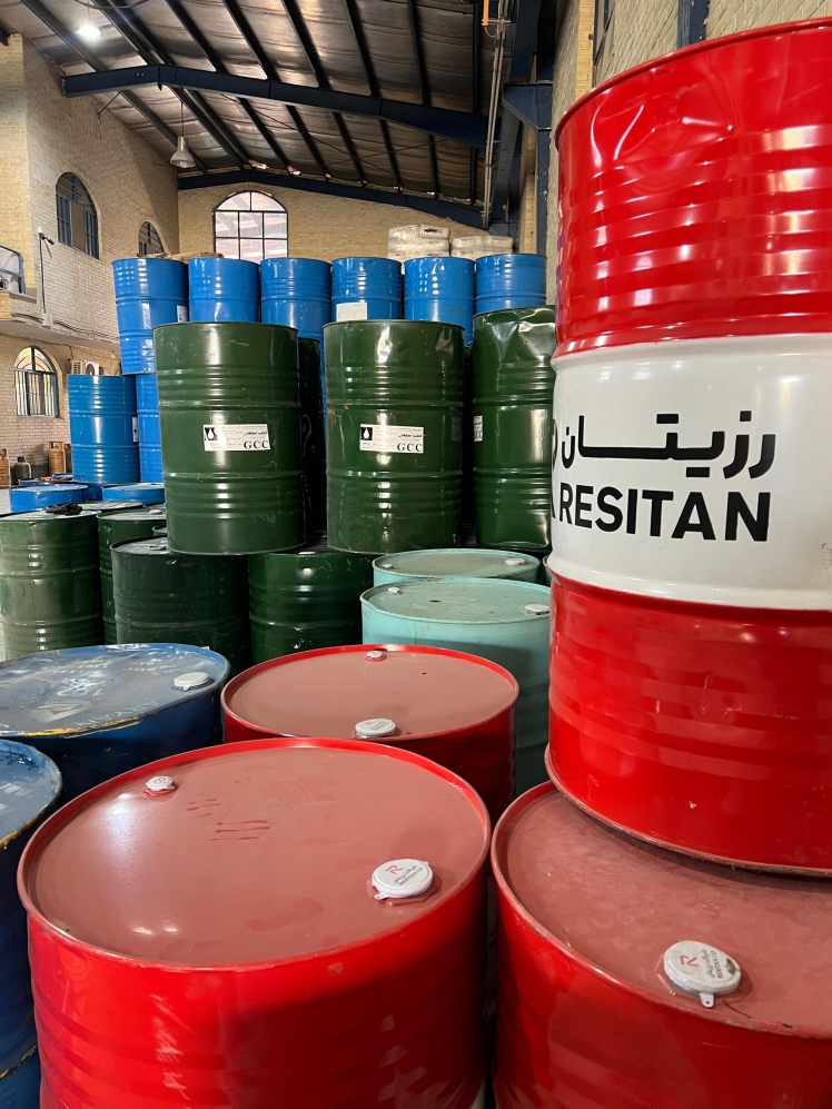 رزین پلی استر؛ قلب تپنده صنایع سنگ مصنوعی، مجسمه‌سازی و فایبرگلاس